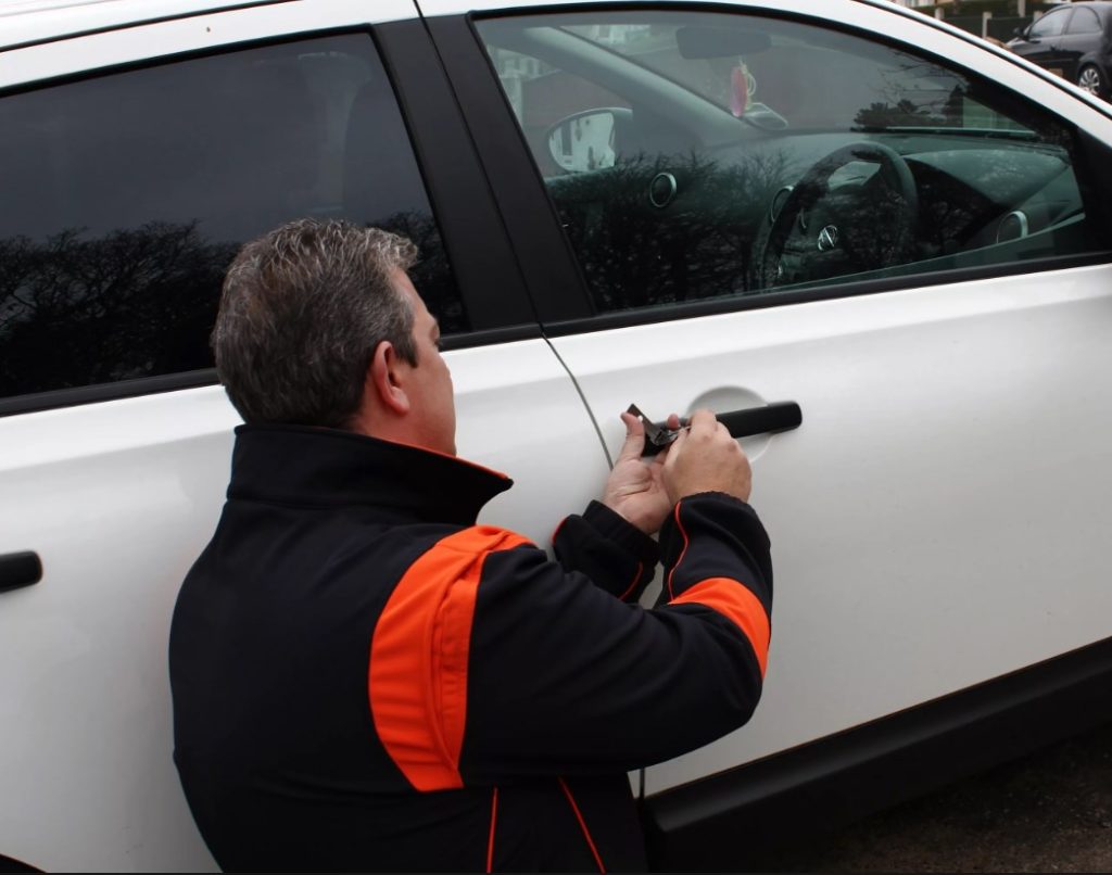 Срочное открытие дверей автомобиля в Гусе Хрустальном